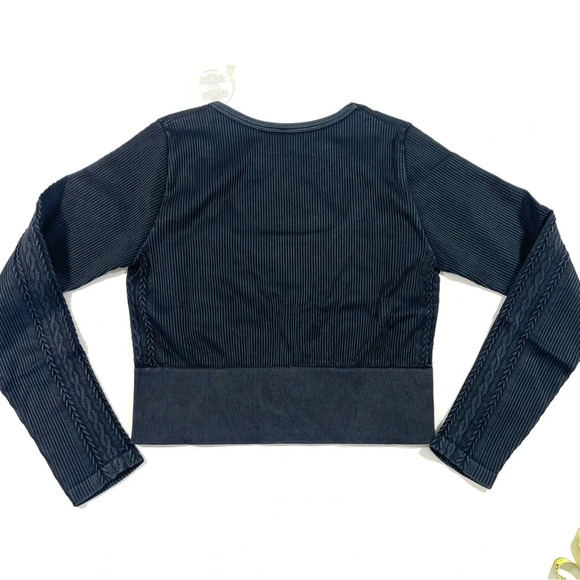 OFFLINE Seamless Cable Square Neck T Shirt Black - Picture 3 of 8